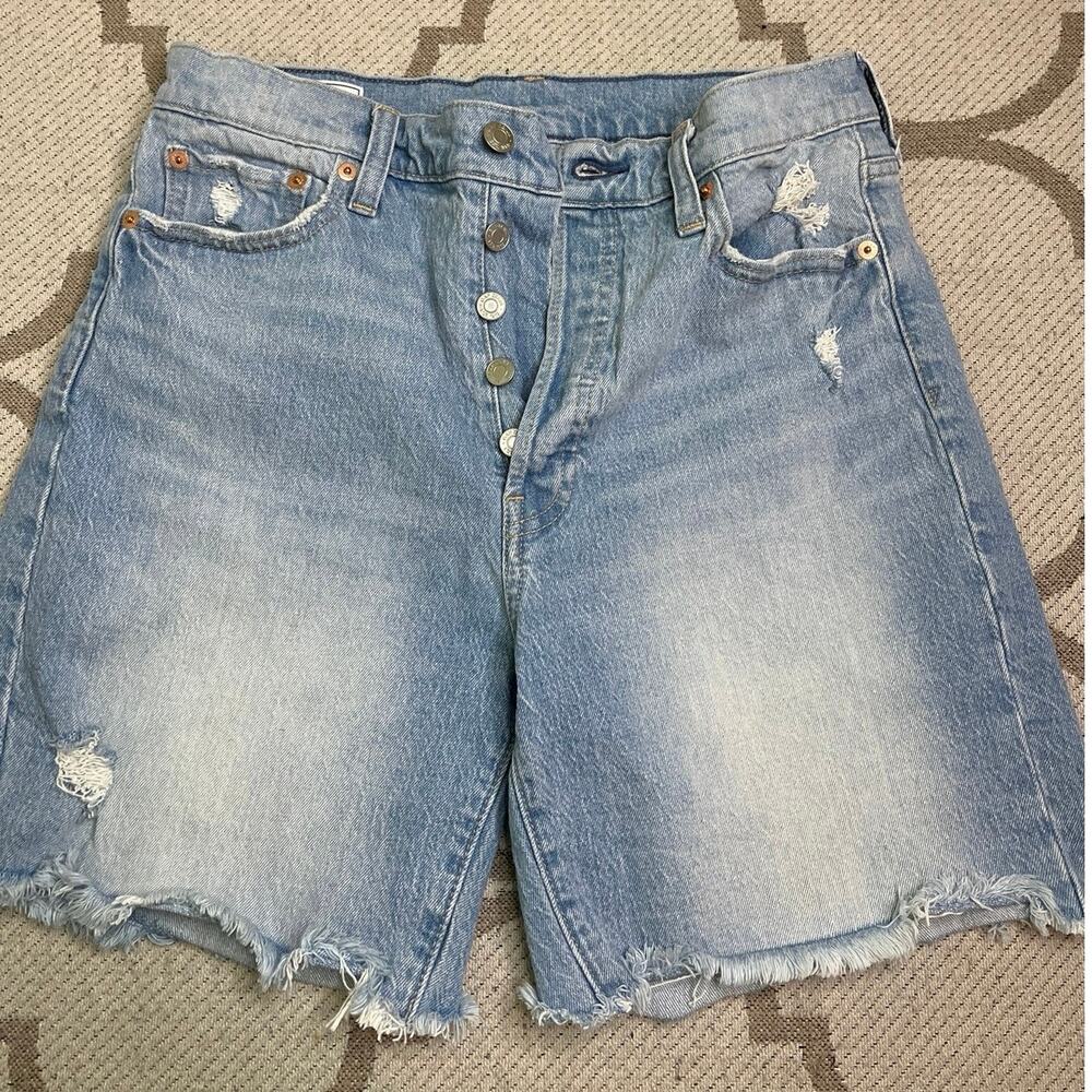 GAP Cheeky Midi Short High Rise distressed button fly 6” shorts, size 8 Tall